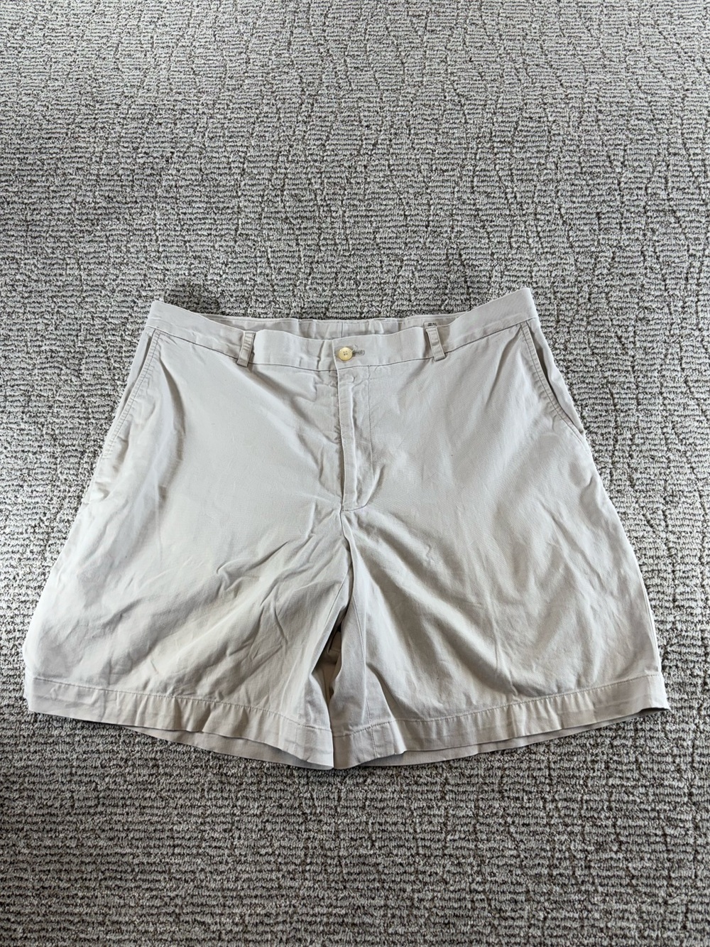 Southern Tide Men’s Size 38 Beige Chino Shorts